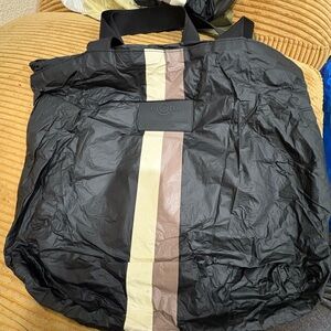 EUC ALOHA Collection Black and Tan Tote Bag